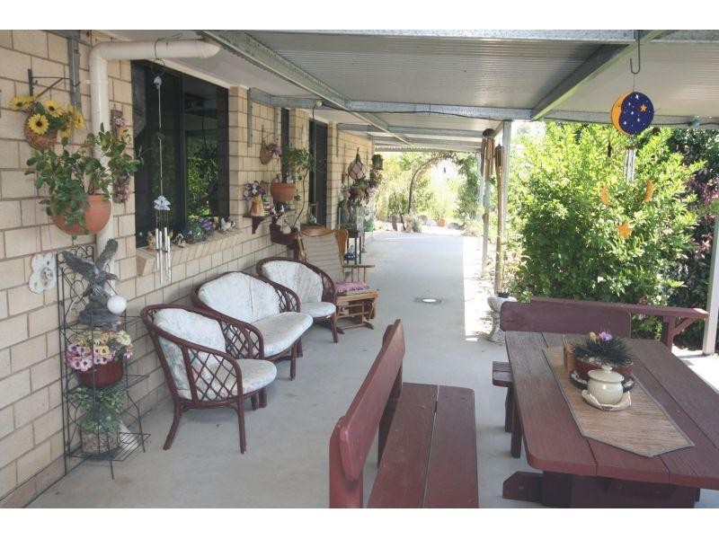 27 Tea Tree Ct, The Palms QLD 4570