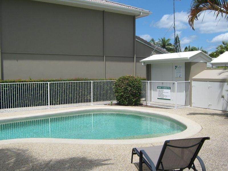 13/18 Lake Weyba Drive, Noosaville QLD 4566