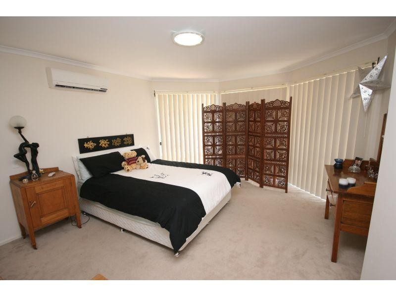 39 Julienne St, Southside QLD 4570