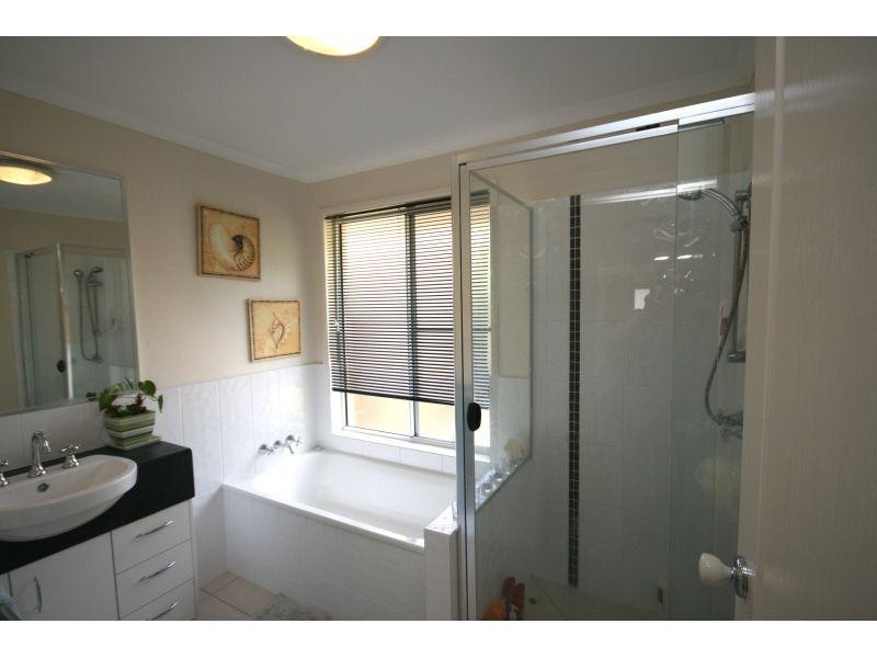 39 Julienne St, Southside QLD 4570