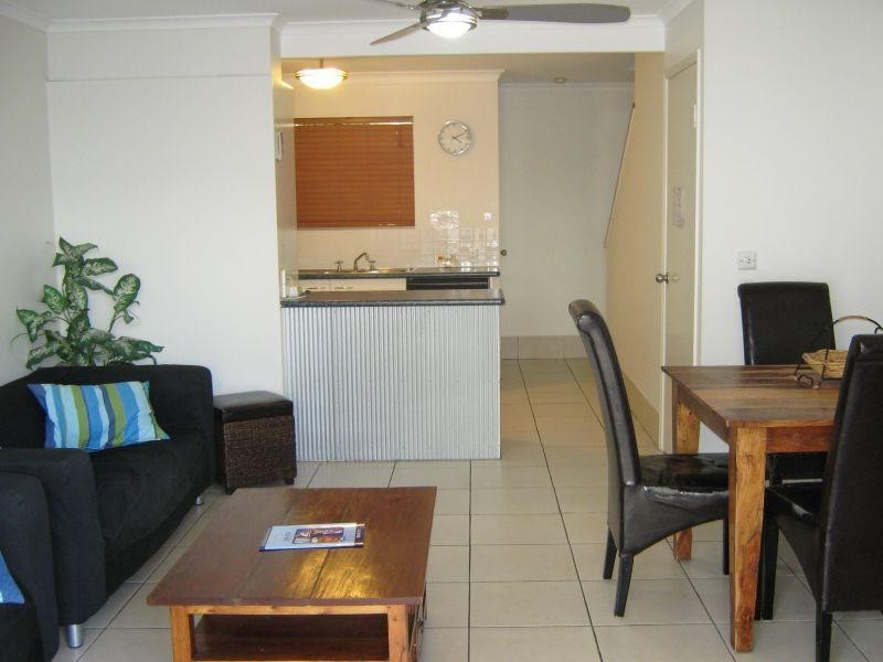 3/13 James Street, Noosaville QLD 4566