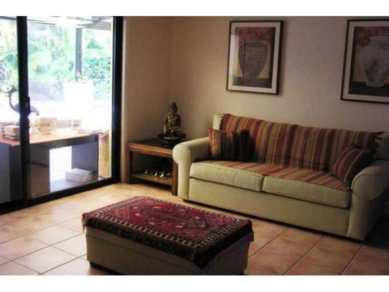 16 Dun Street, Tewantin QLD 4565