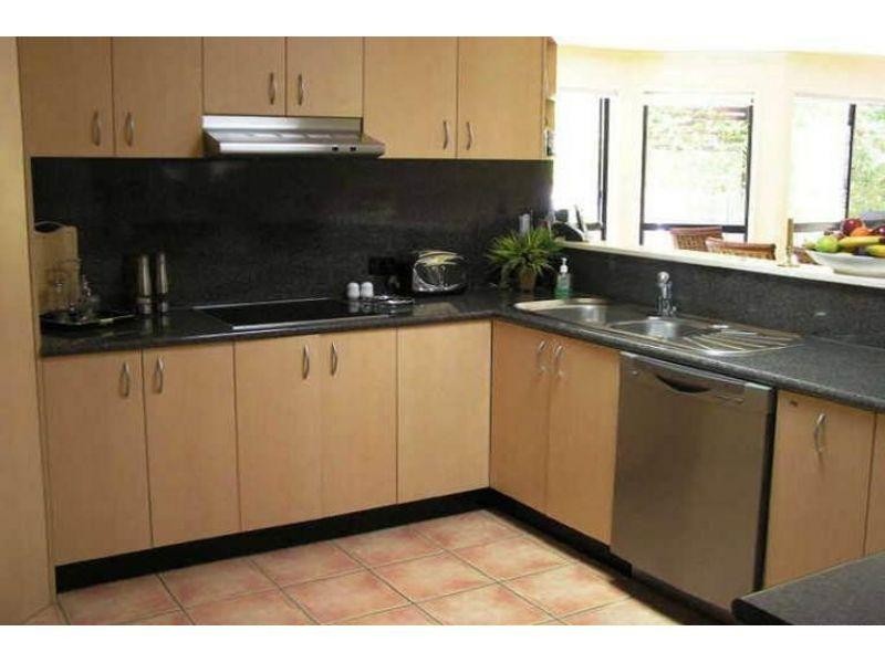 16 Dun Street, Tewantin QLD 4565