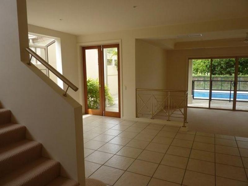 230/61 Noosa Springs Dr, Noosa Heads QLD 4567