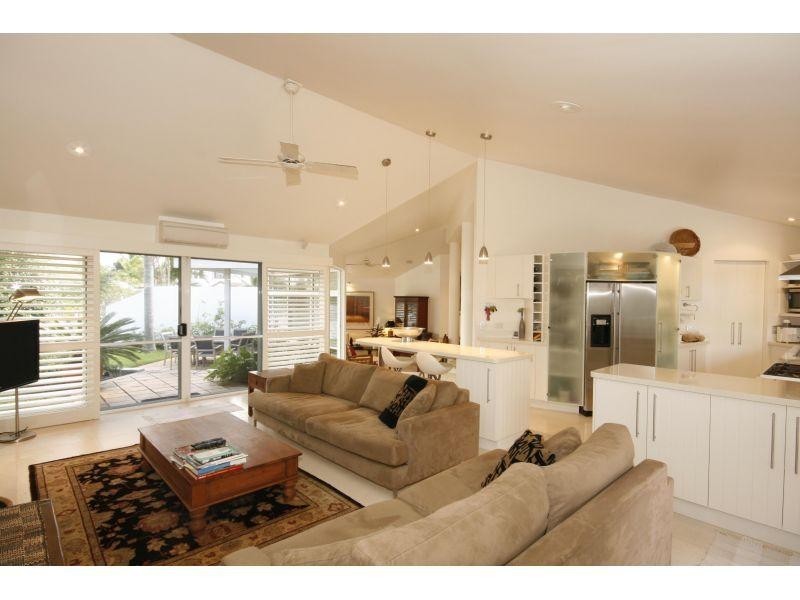 43 Cooran Court, Noosa Heads QLD 4567