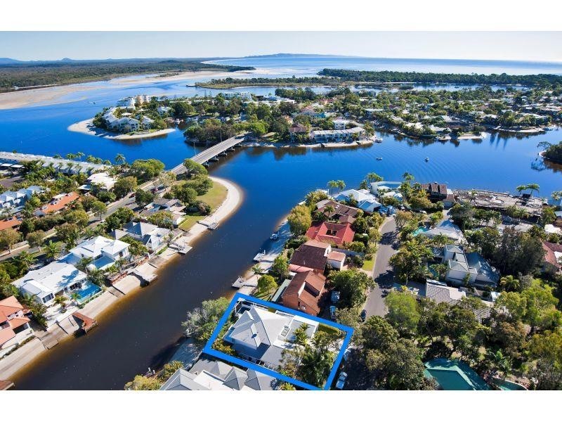 13 Wyuna Drive, Noosa Heads QLD 4567