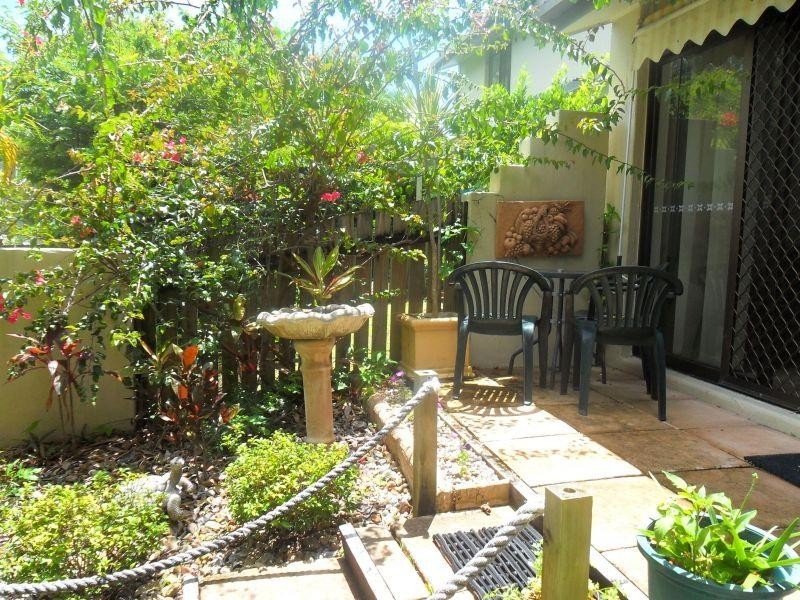 2/16 Hilton Tce, Tewantin QLD 4565