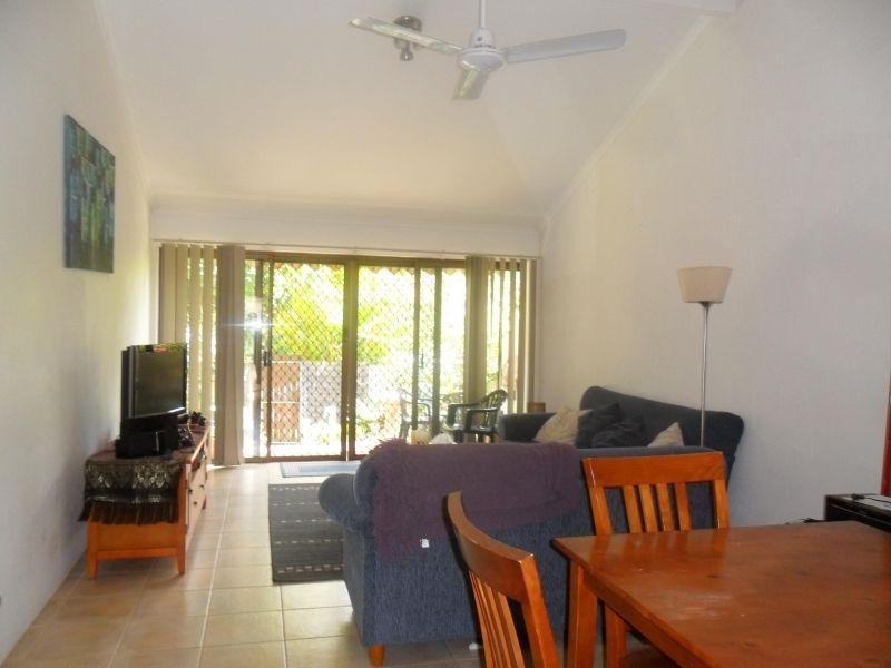 2/16 Hilton Tce, Tewantin QLD 4565