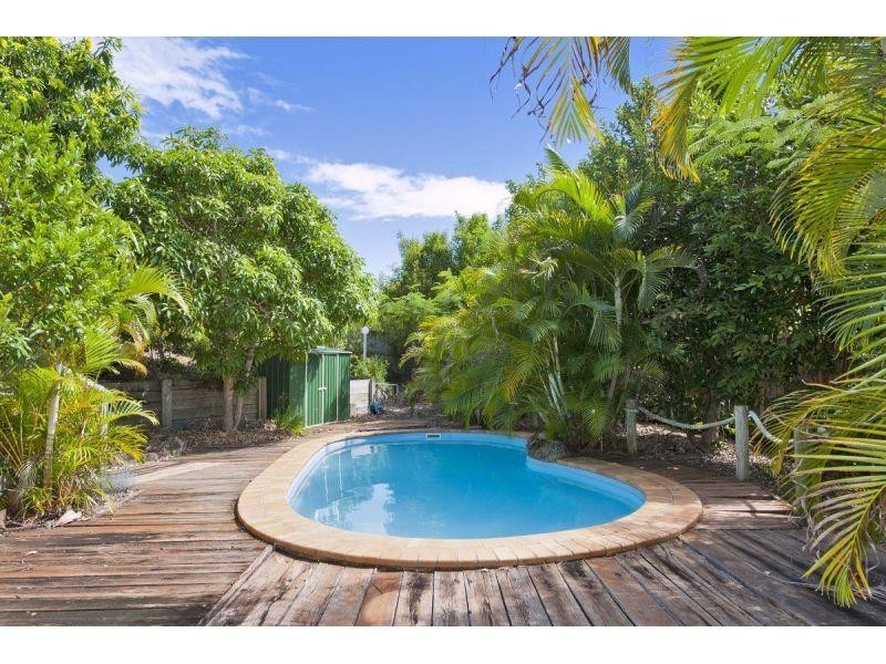 12 Southern Cross Parade, Sunrise Beach QLD 4567