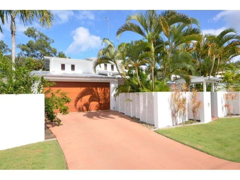 27 Creek Road, Noosaville QLD 4566