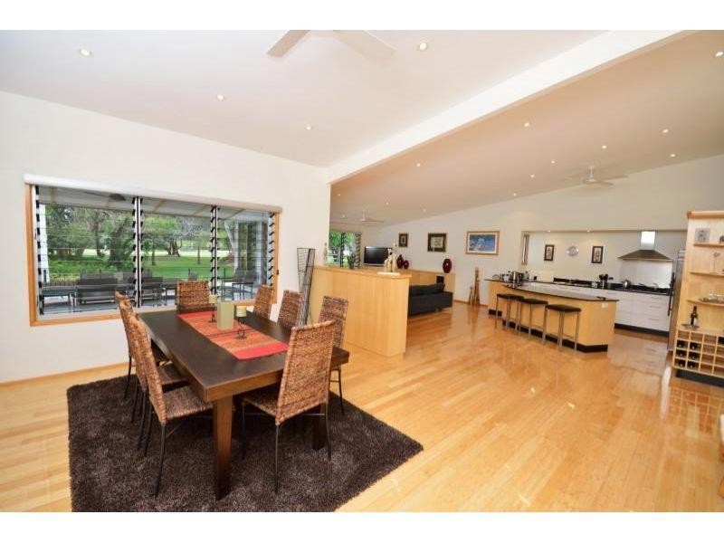 27 Creek Road, Noosaville QLD 4566