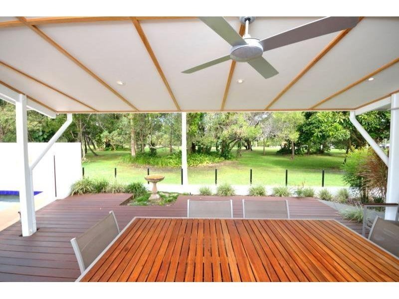 27 Creek Road, Noosaville QLD 4566