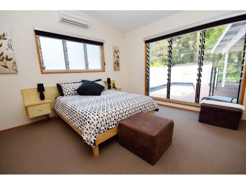 27 Creek Road, Noosaville QLD 4566