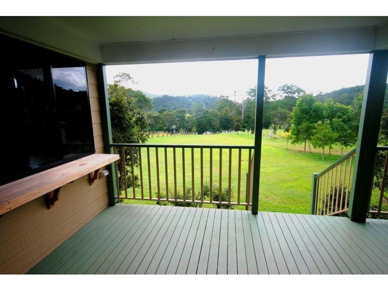 740  Shadbolt Road, Cedar Pocket QLD 4570