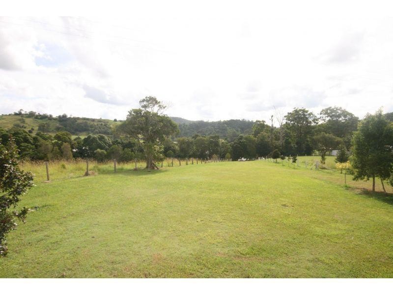 740  Shadbolt Road, Cedar Pocket QLD 4570