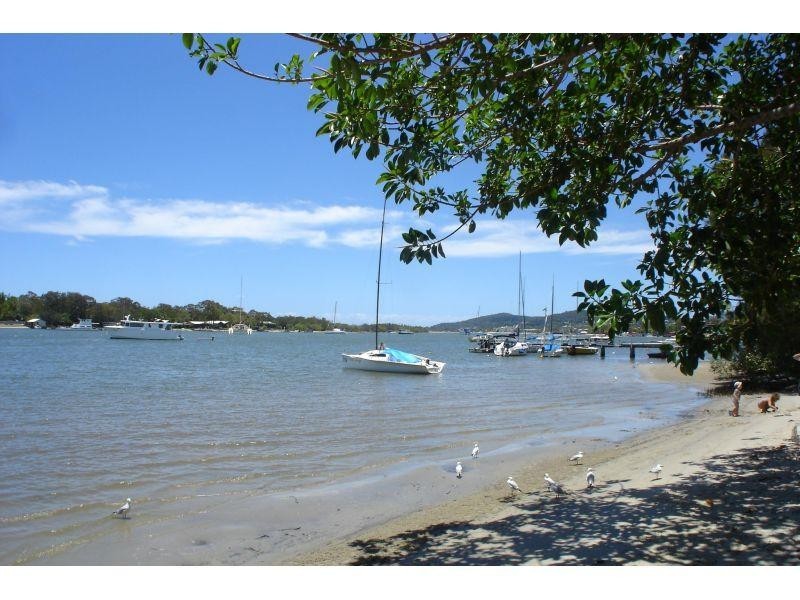 10  Hilton Terrace, Tewantin QLD 4565