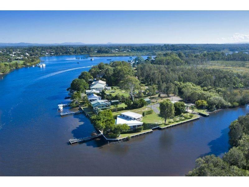 1 Noosa River Drive, Noosaville QLD 4566