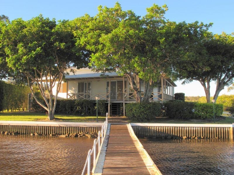 1 Noosa River Drive, Noosaville QLD 4566