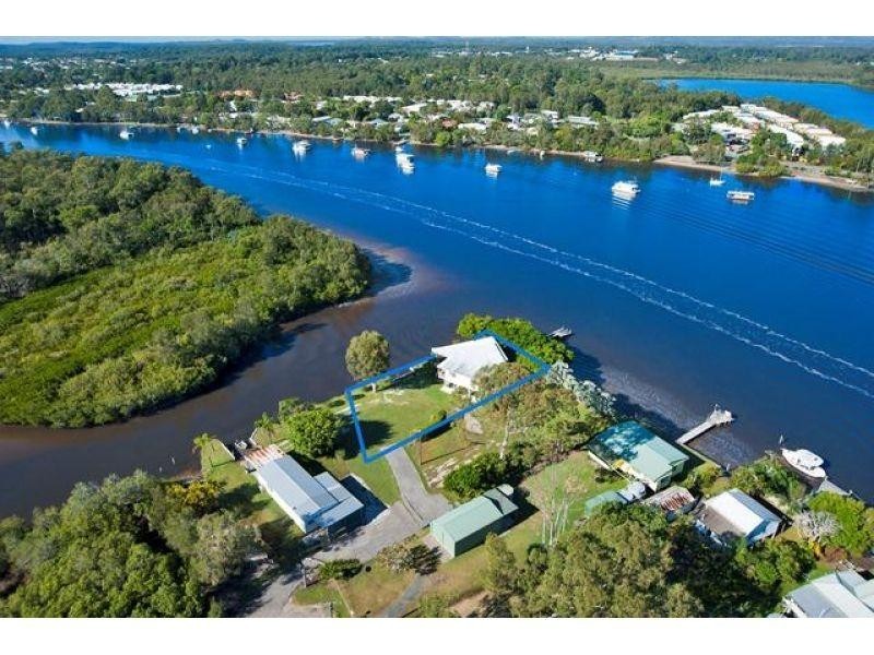 1 Noosa River Drive, Noosaville QLD 4566