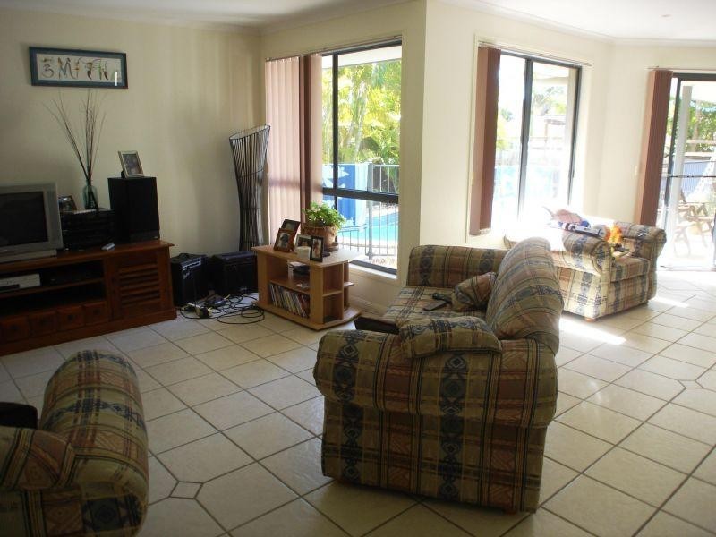 3 Nazeby Cres, Tewantin QLD 4565