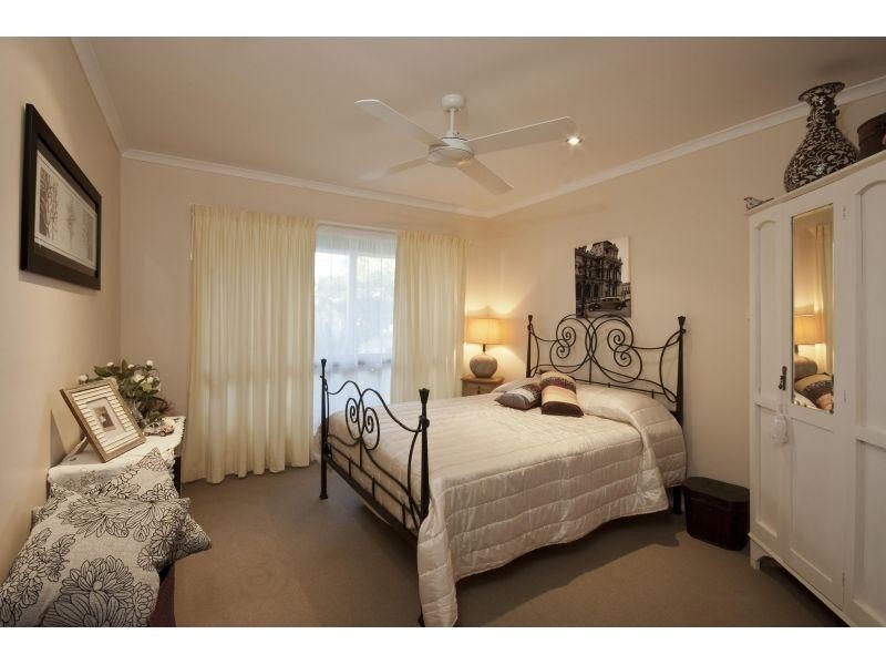 10 Wylah Street, Noosaville QLD 4566