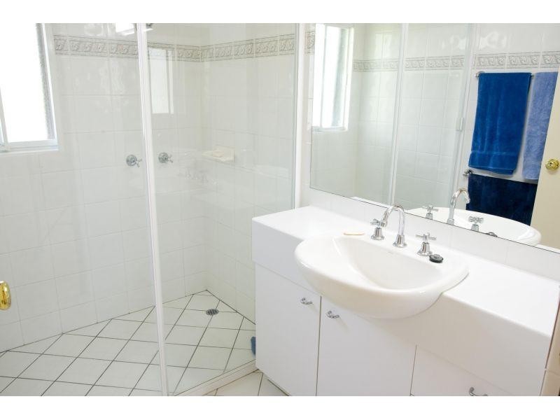 4/14 Edgar Bennett Ave, Noosa Heads QLD 4567