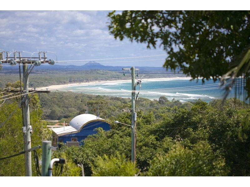 4/14 Edgar Bennett Ave, Noosa Heads QLD 4567