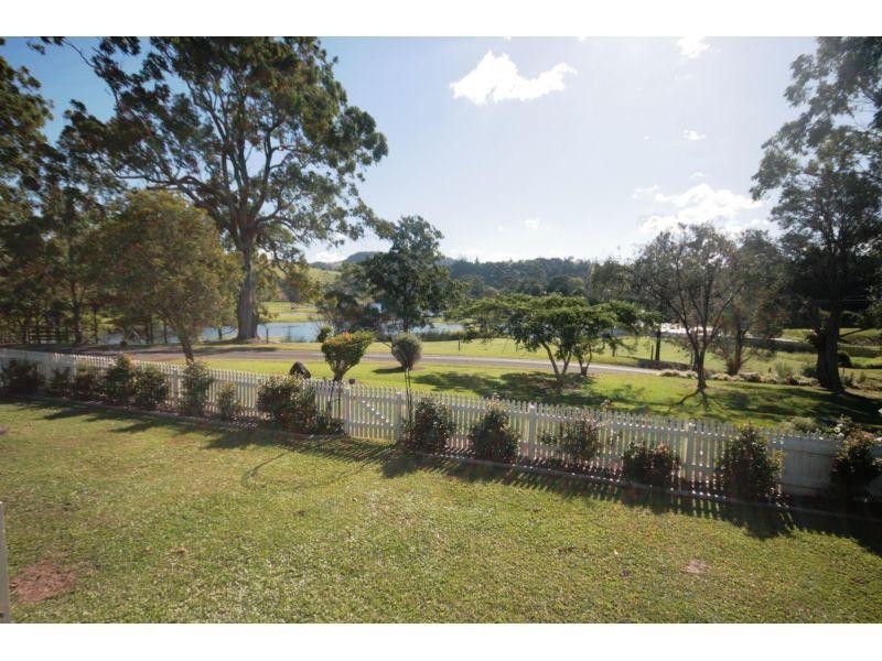 742 Shadbolt Road, Cedar Pocket QLD 4570