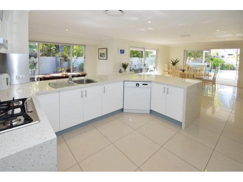 5 Skipper Place, Noosaville QLD 4566