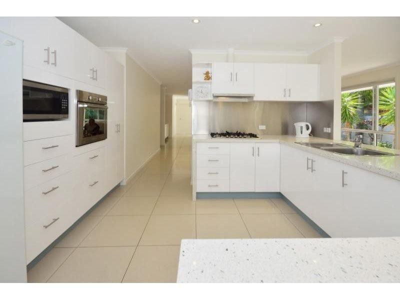 5 Skipper Place, Noosaville QLD 4566