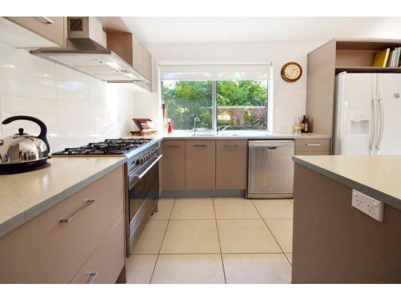 7 Laguna St, Boreen Point QLD 4565