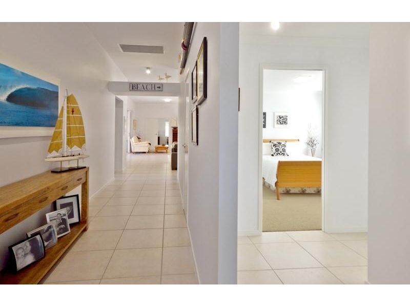 7 Laguna St, Boreen Point QLD 4565