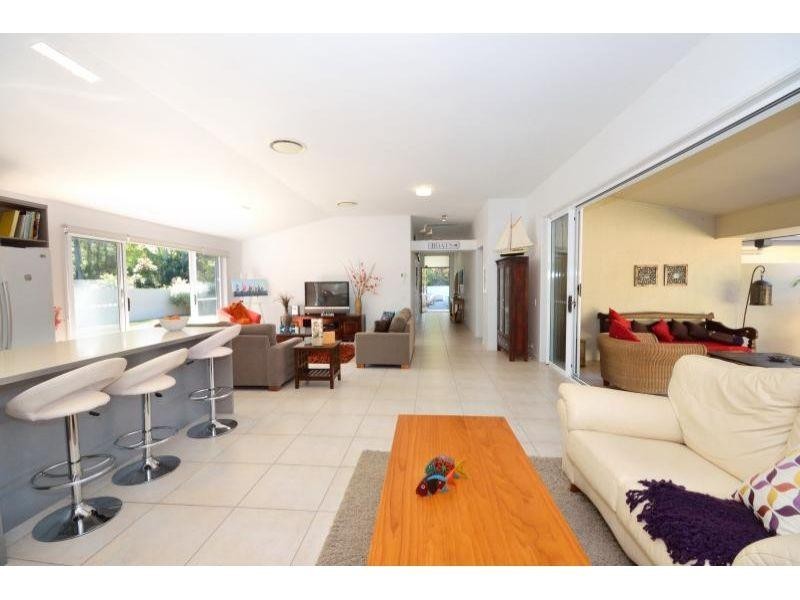 7 Laguna St, Boreen Point QLD 4565