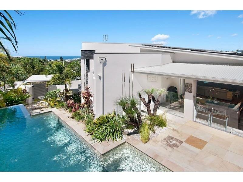 13 Captains Court, Sunrise Beach QLD 4567