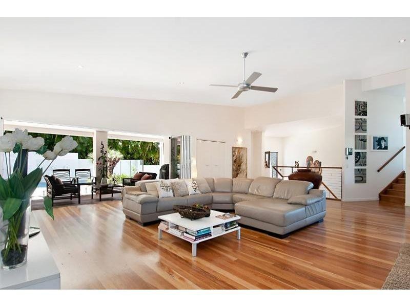 13 Captains Court, Sunrise Beach QLD 4567