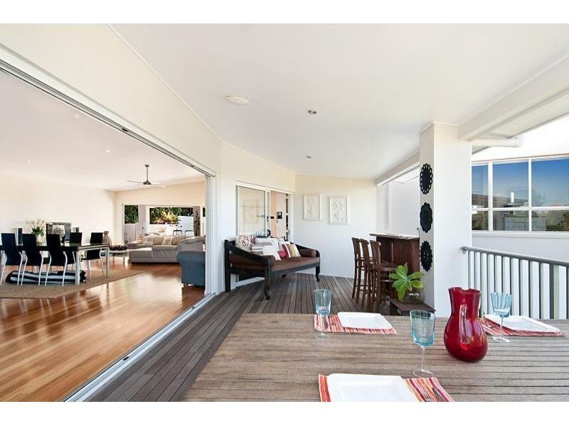 13 Captains Court, Sunrise Beach QLD 4567