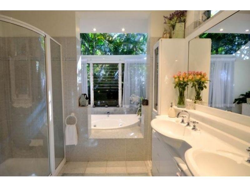 1 Broadreach Court, Noosaville QLD 4566