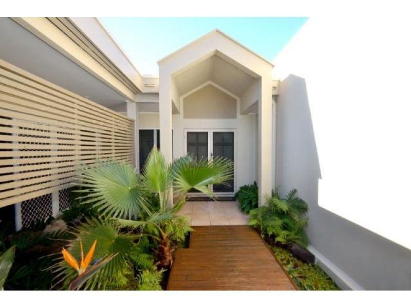 1 Broadreach Court, Noosaville QLD 4566