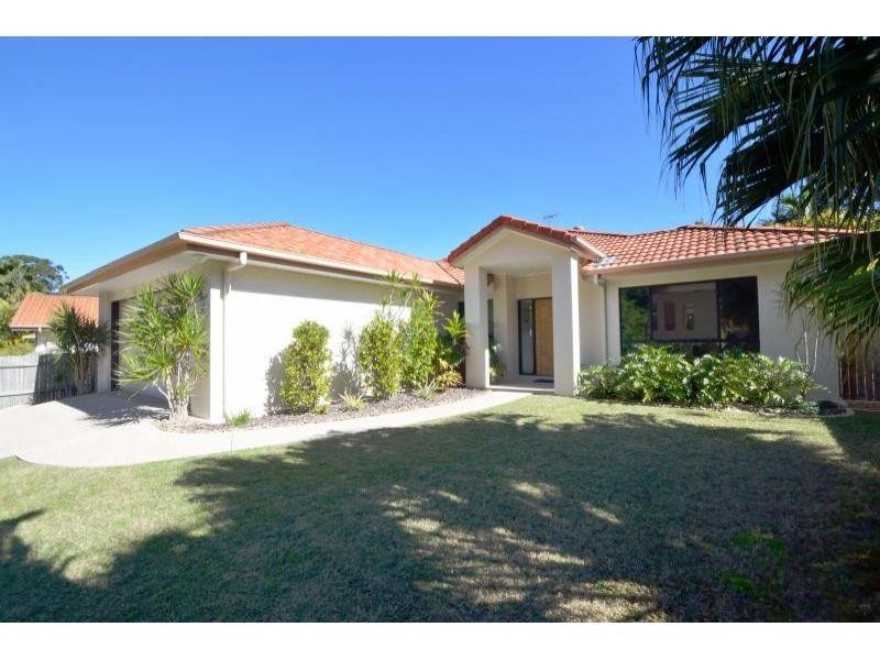 62 Lake Entrance Boulevard, Noosaville QLD 4566