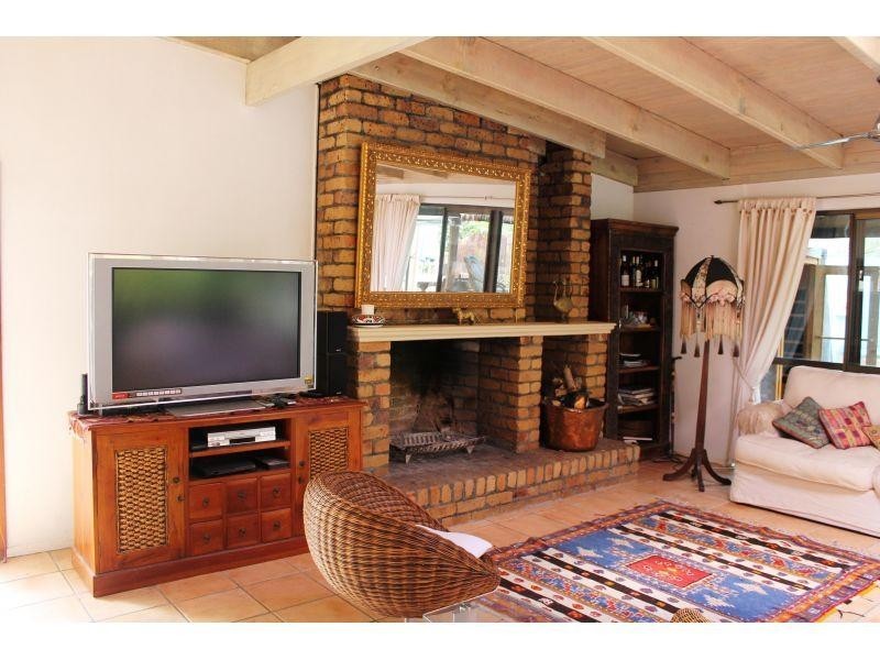 16 River Road, Tewantin QLD 4565