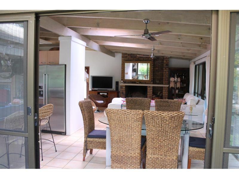 16 River Road, Tewantin QLD 4565