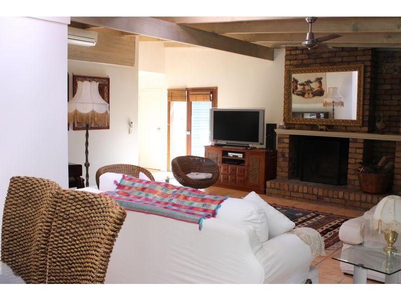 16 River Road, Tewantin QLD 4565