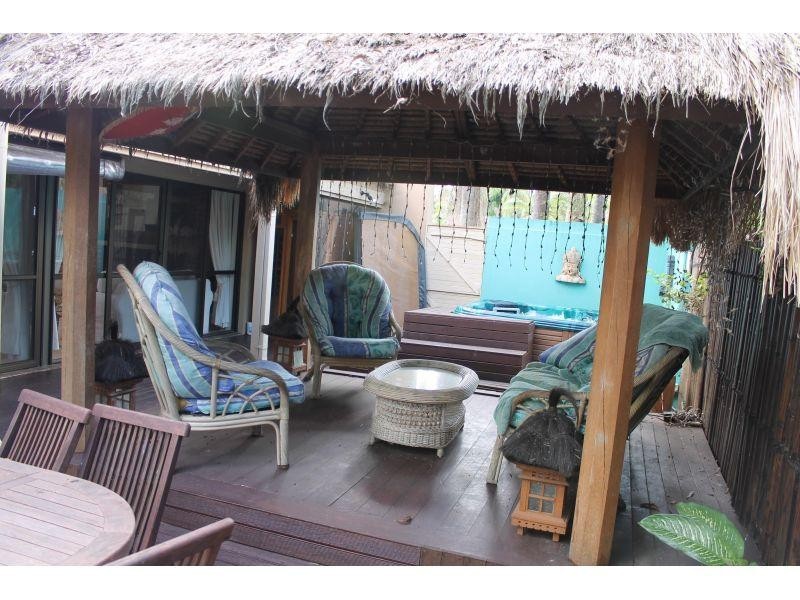 16 River Road, Tewantin QLD 4565