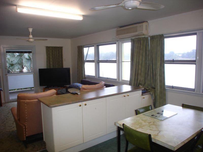 7  Noosa River Dr, Noosa North Shore QLD 4565