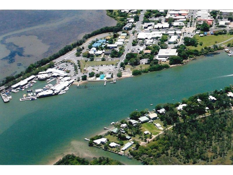 7  Noosa River Dr, Noosa North Shore QLD 4565