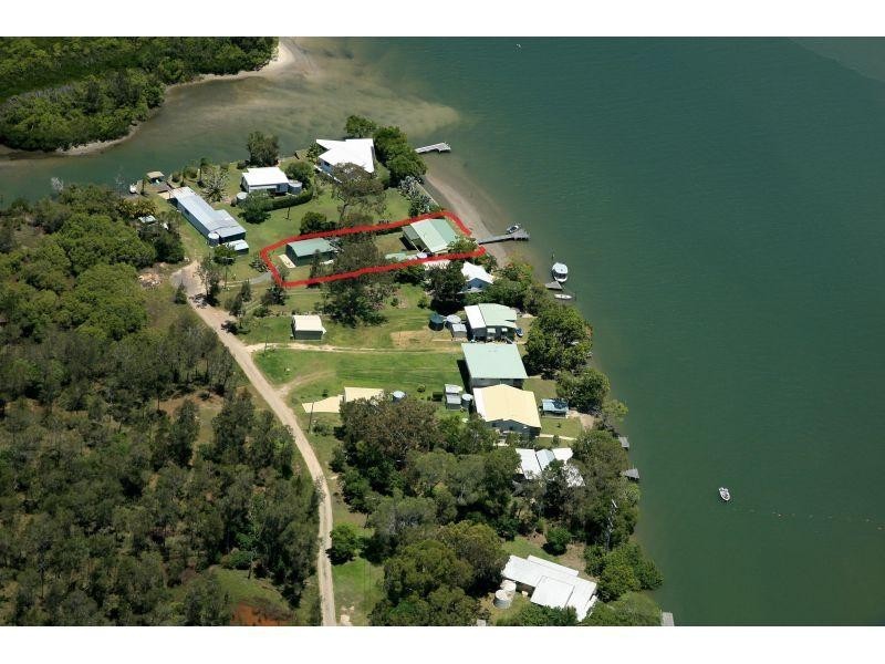 7  Noosa River Dr, Noosa North Shore QLD 4565