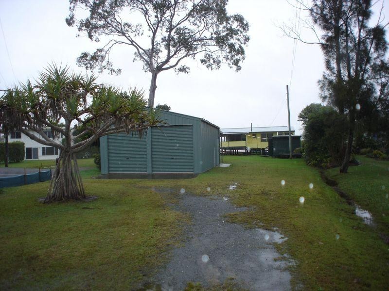 7  Noosa River Dr, Noosa North Shore QLD 4565