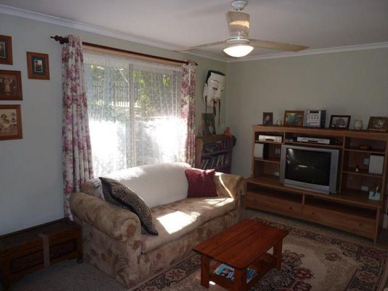 36 Victory Crescent, Sunrise Beach QLD 4567