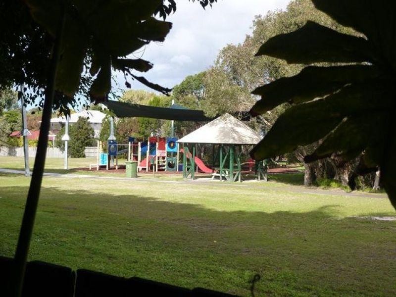 36 Victory Crescent, Sunrise Beach QLD 4567
