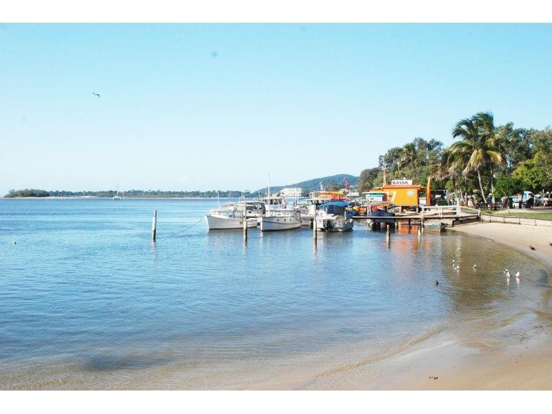 1/17 Albert Street, Noosaville QLD 4566